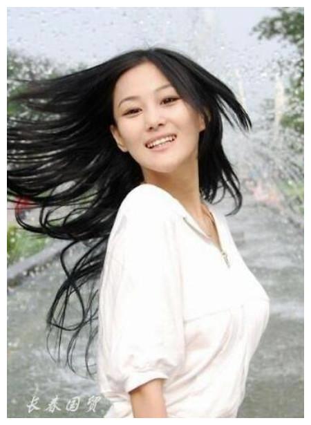 正文  张馨予,2007年因参演电视剧《大旗英雄传》正式出道.
