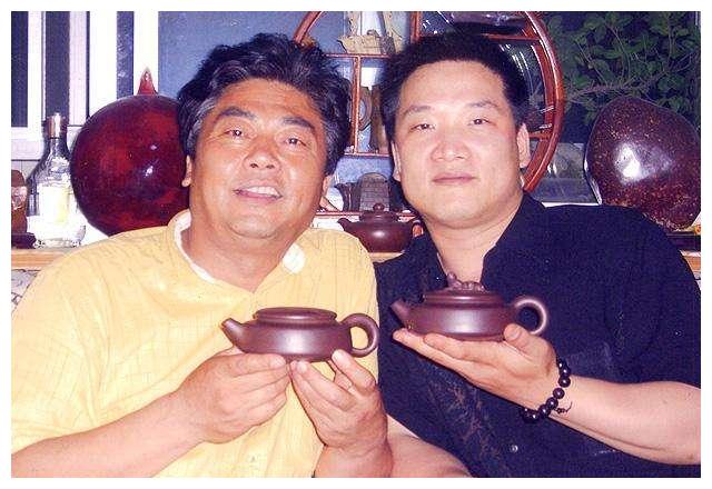 同出演刘关张三兄弟,扮演关羽的陆树铭,为什么比另外两演员出名