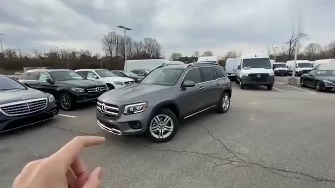 新款奔驰glb实车展示详细了解外观和内饰买不买做个参考