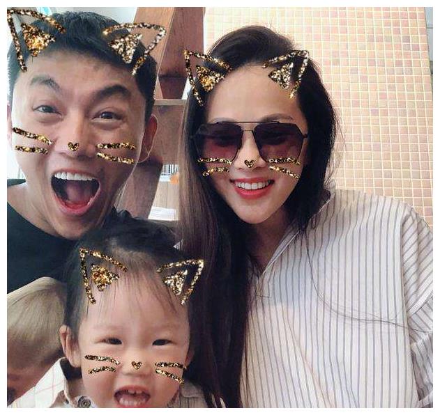 小乐乐老公 8db5-iyaiihm4828650.jpg