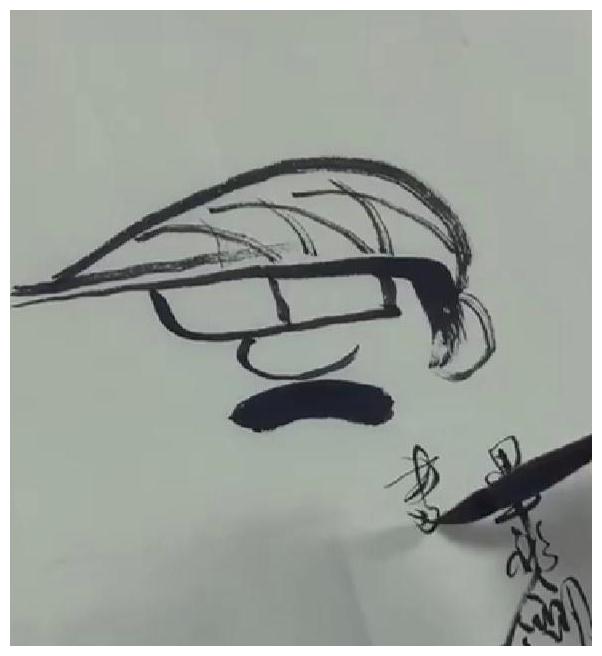 61岁毕福剑为美女作画,寥寥几笔却非常神似