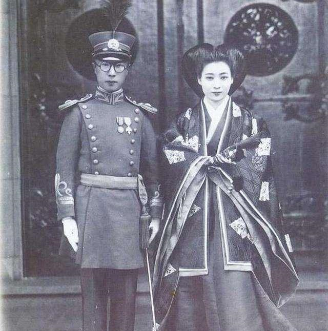 她本是关东军用来监视溥杰的棋子 后却爱上溥杰 自认是中国人 溥杰 关东军 日本人 新浪新闻