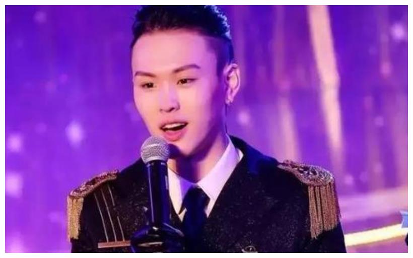张玮当年因为中国好声音一夜成名,他如今怎么样了?