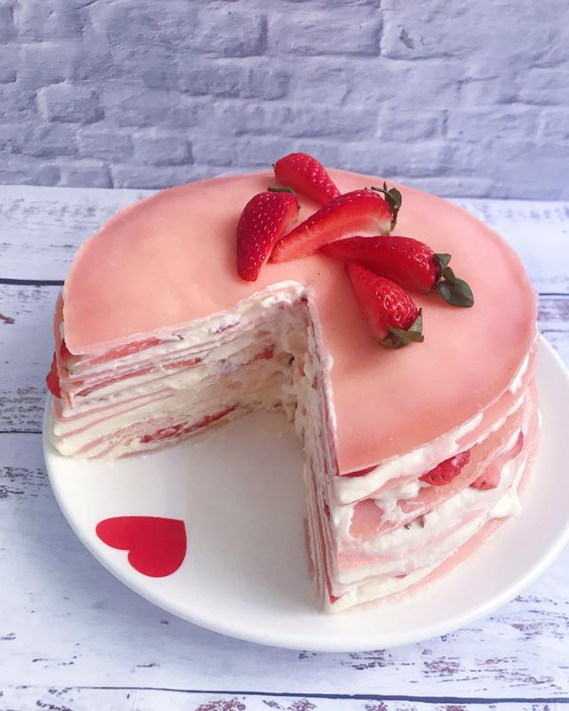 「草莓千层蛋糕」的做法 配方,甜儿不腻,真的是巨好吃