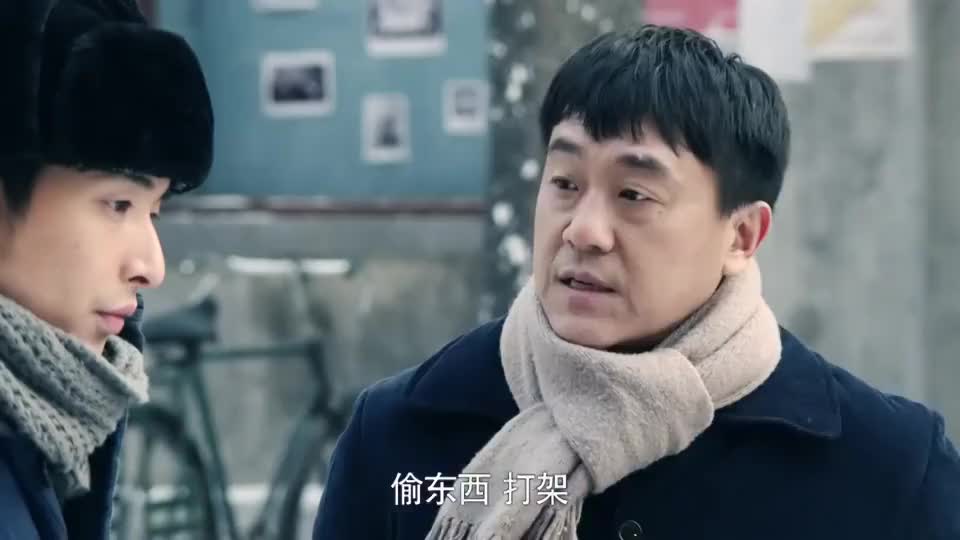情满四合院棒梗怀疑傻柱的能力妈妈讲出了傻柱的过往