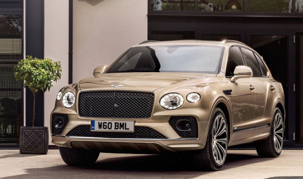 宾利新添越发布，配LED矩阵前大灯+直立格栅，搭载3.0L V6发动机