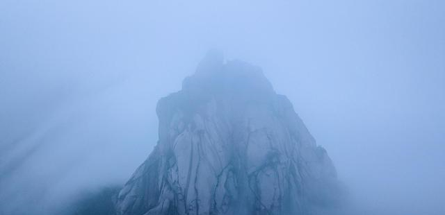 江淮地区最高山峰，看云海最好的地方，世界地质公园也因其而得名