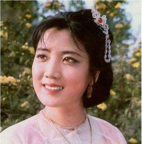 孔雀公主李秀明双料影后转商业披荆斩棘二婚再嫁终获幸福