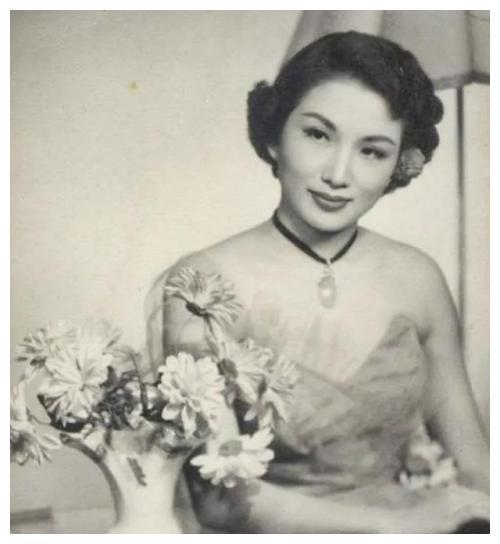 民国第一女怜刘喜奎:拒绝5位总统的追求,最后嫁给一40岁的老头