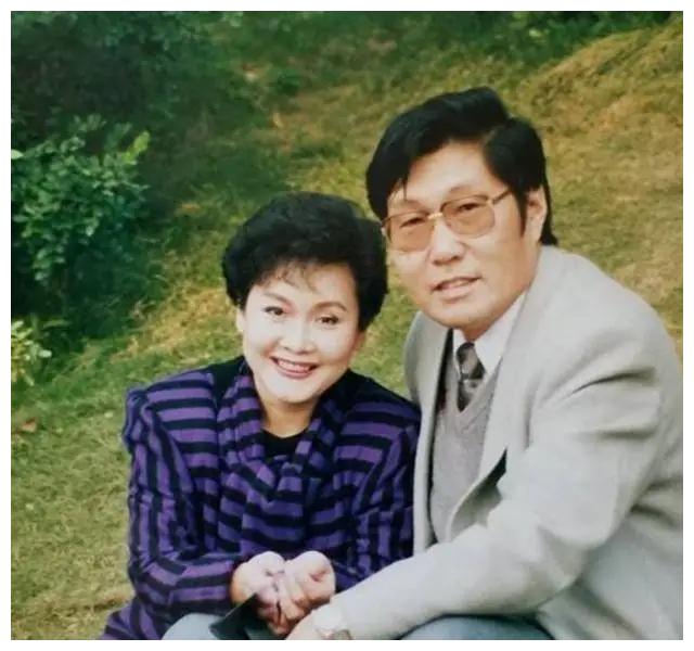 75岁李谷一:恩师弃她转娶小18岁娇妻,现任丈夫爱她到生命尽头