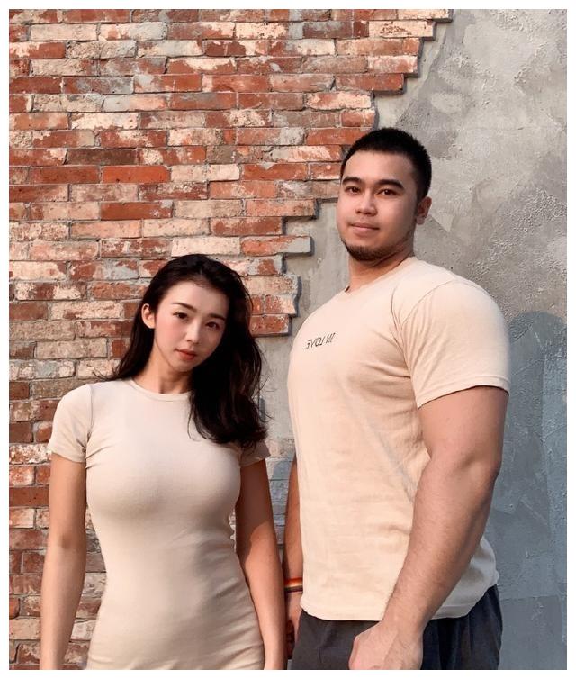 NBA最美女主播张曼源,大方晒睡衣照秀