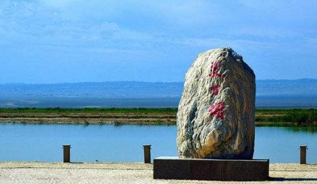 我国曾资源最丰富的湖泊如今干涸到寸草不生令人惋惜