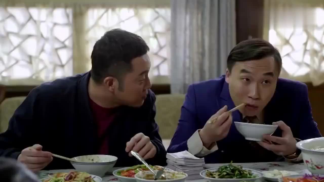 平凡岁月大雅为了检验毛驴真心逼着他吃这个家人看着都心疼