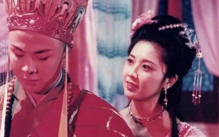 西游记里倾国倾城的