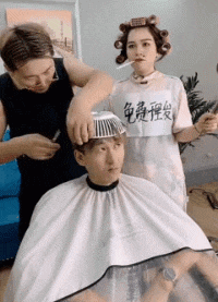 搞笑gif:看妹子这喝酒的表情,我就知道遇到对手了