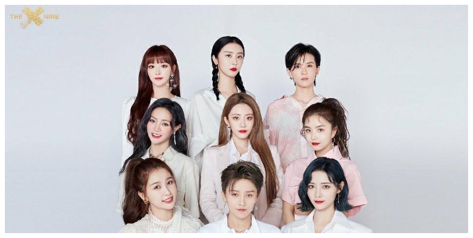 刘雨昕在the9女团中c位被弱化,粉丝反应团体拍照时她在边角
