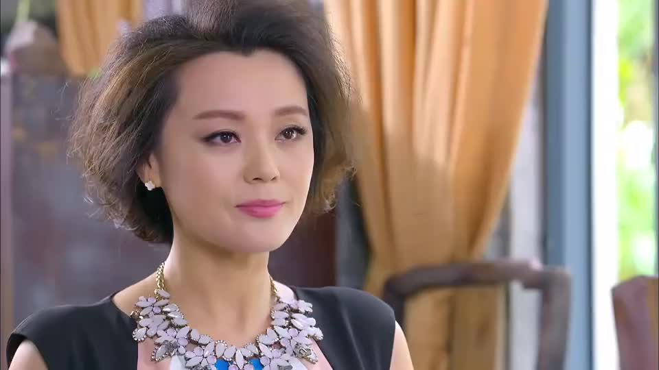 影视阔太太温和对待小白花是看在女儿面上母爱伟大