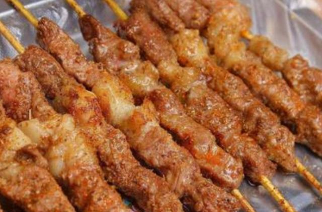原来烤羊肉串大有讲究