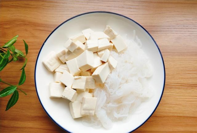 美味饱腹减脂汤,五分钟做好,茄汁味浓郁,吃到满足不怕胖!休闲区蓝鸢梦想 - Www.slyday.coM 美味饱腹减脂汤,五分钟做好,茄汁味浓郁,吃到满足不怕胖!休闲区蓝鸢梦想 - Www.slyday.coM