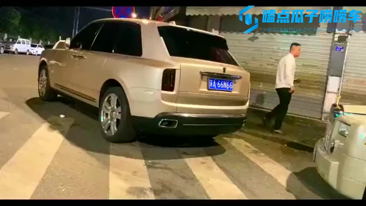 汽车街拍当库里南偶遇幻影两台顶级豪车相遇会发生什么