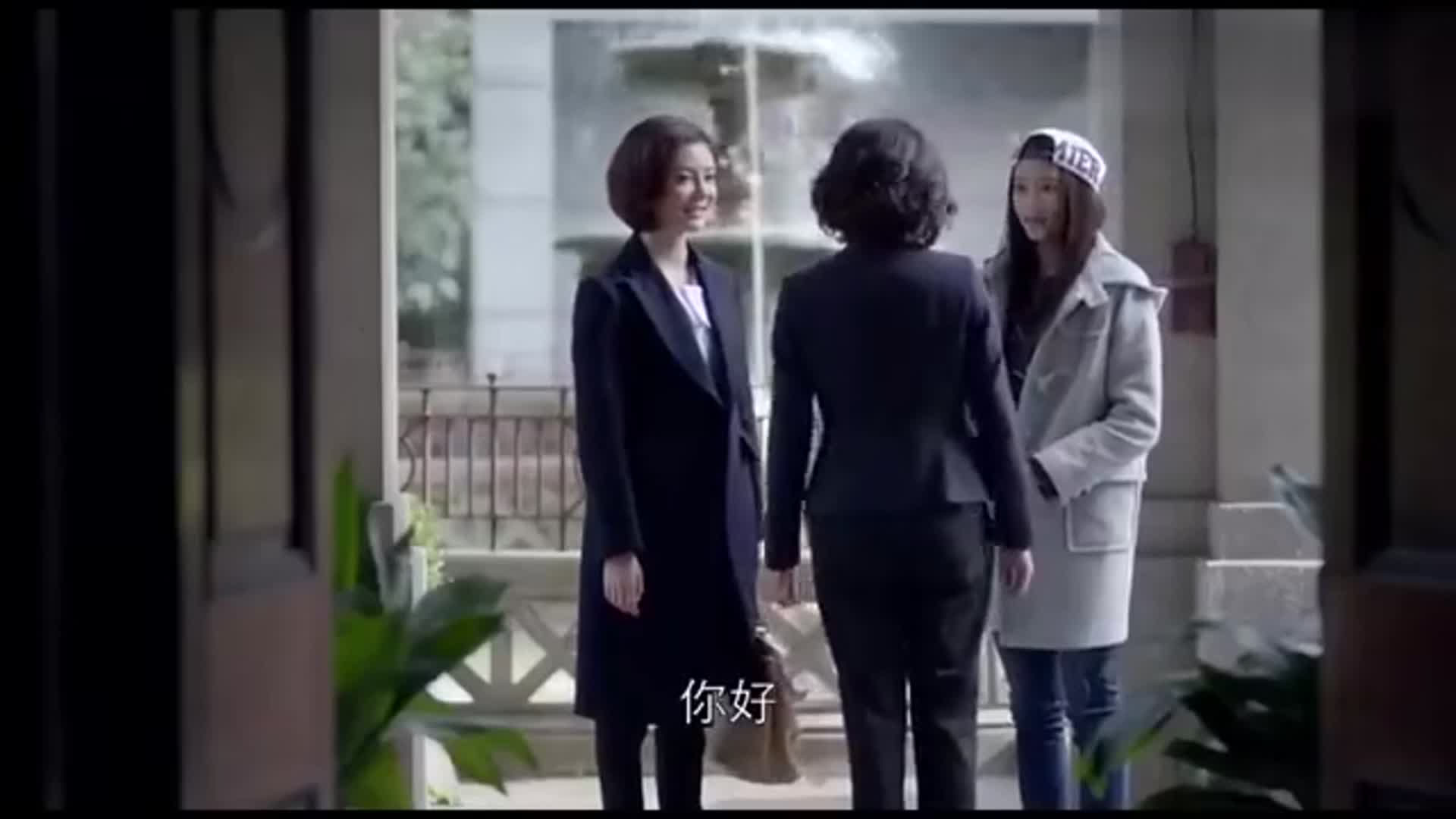 好先生:佳禾向徐丽说着路远的情况,怎么说着说着自己却陷进去了