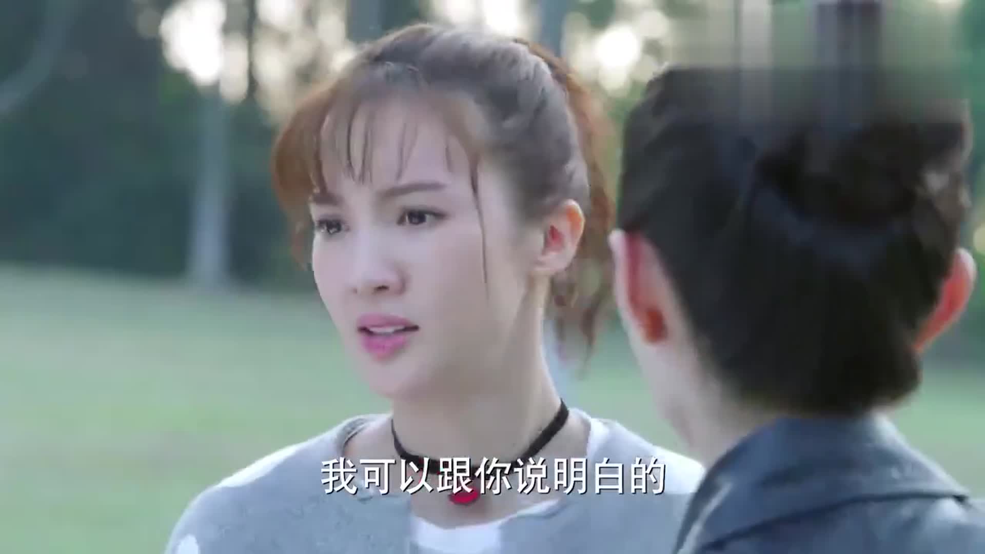 小情人贝莱为了劝闺蜜回头又是跪下又是要上吊