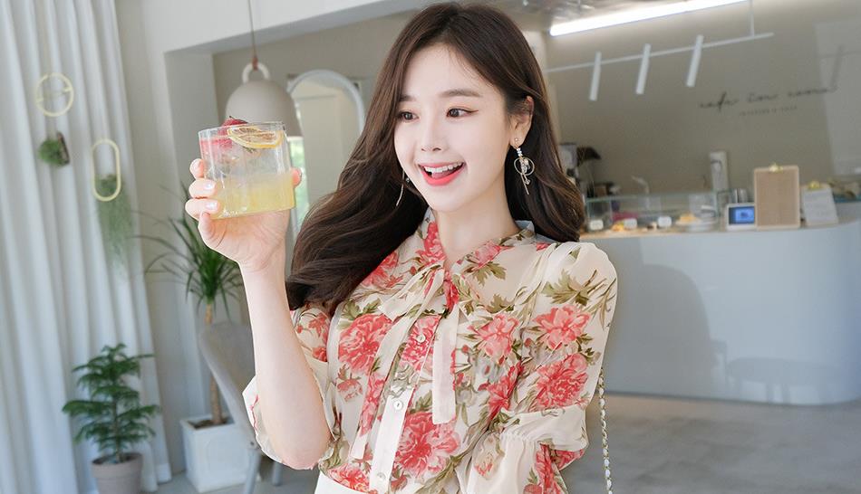 金信英婚纱照_金信英性感图片(3)