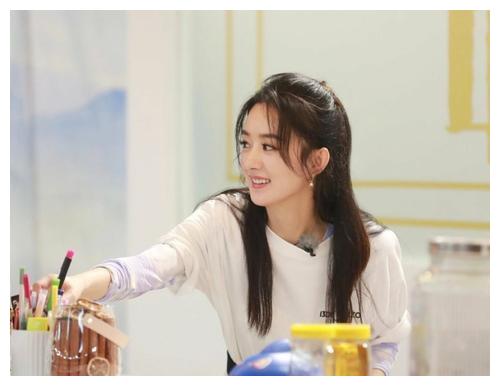 《中餐厅》向赵丽颖道歉,从拼命三娘到"风评下降",经历了什么