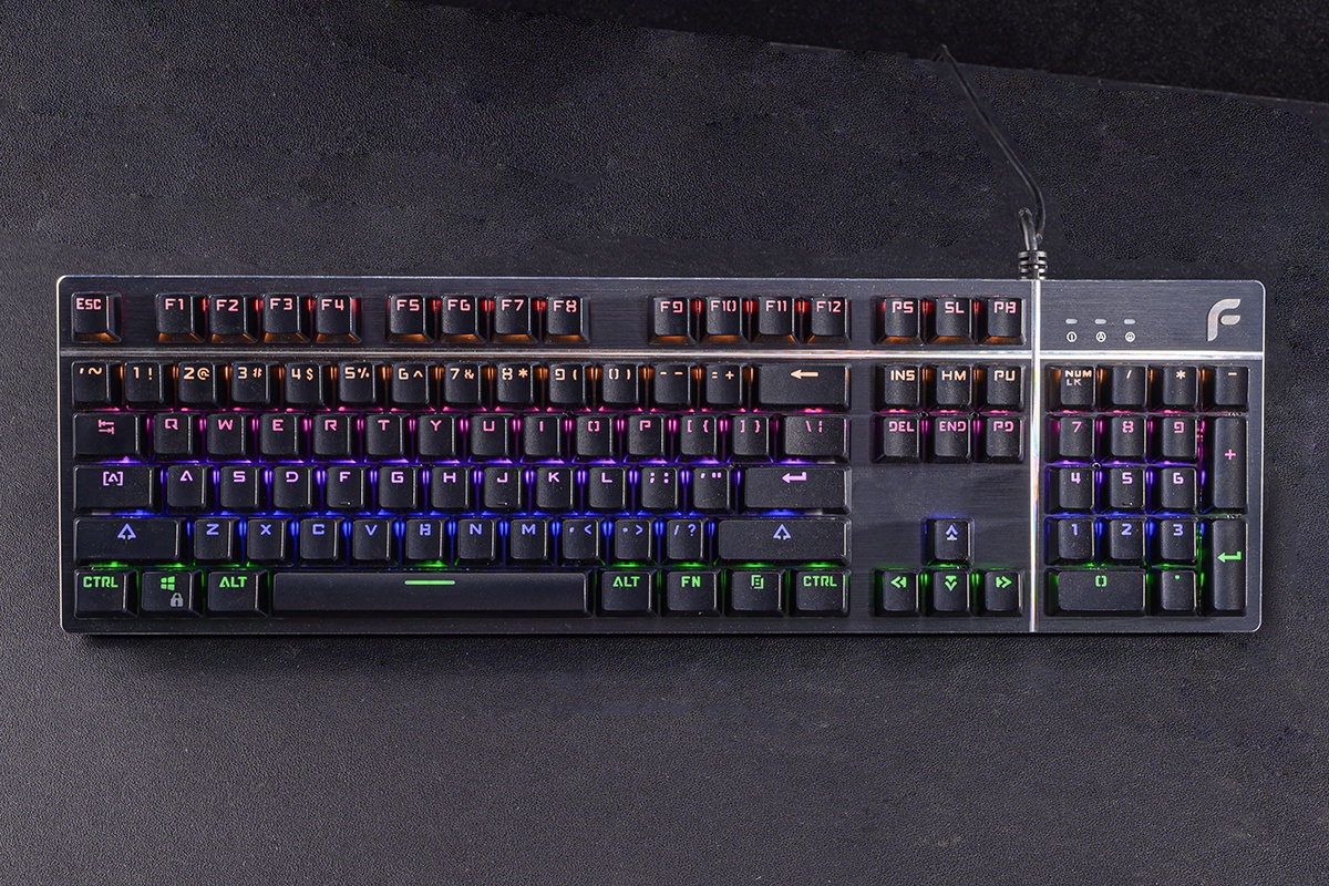 机械键盘怎么选择轴体 04e1-iyhvyva8577887.jpg