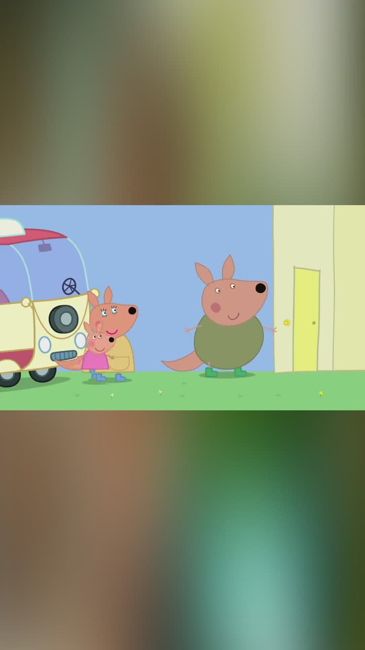 小猪佩奇小袋鼠跳的真高谁都比不上真是跳高冠军