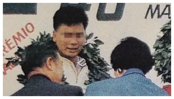 1992年梅艳芳遭黄朗维掌掴,隔天黄朗维被枪杀,成龙脱不了干系?