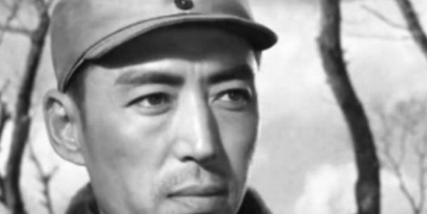 《红日》沈军长张伐,曾半年内连拍7部电影,决不给孩子