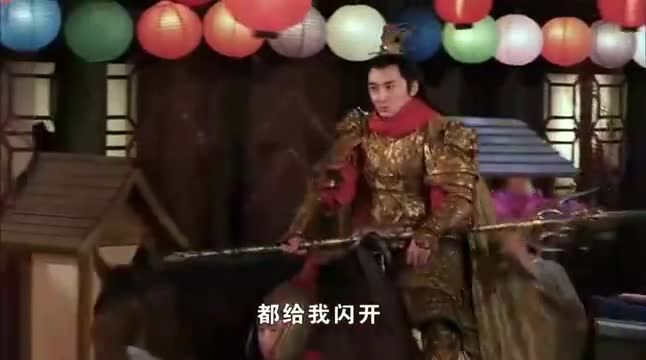 隋唐演义两人才抬动的重弓却被宇文成都几下拉断