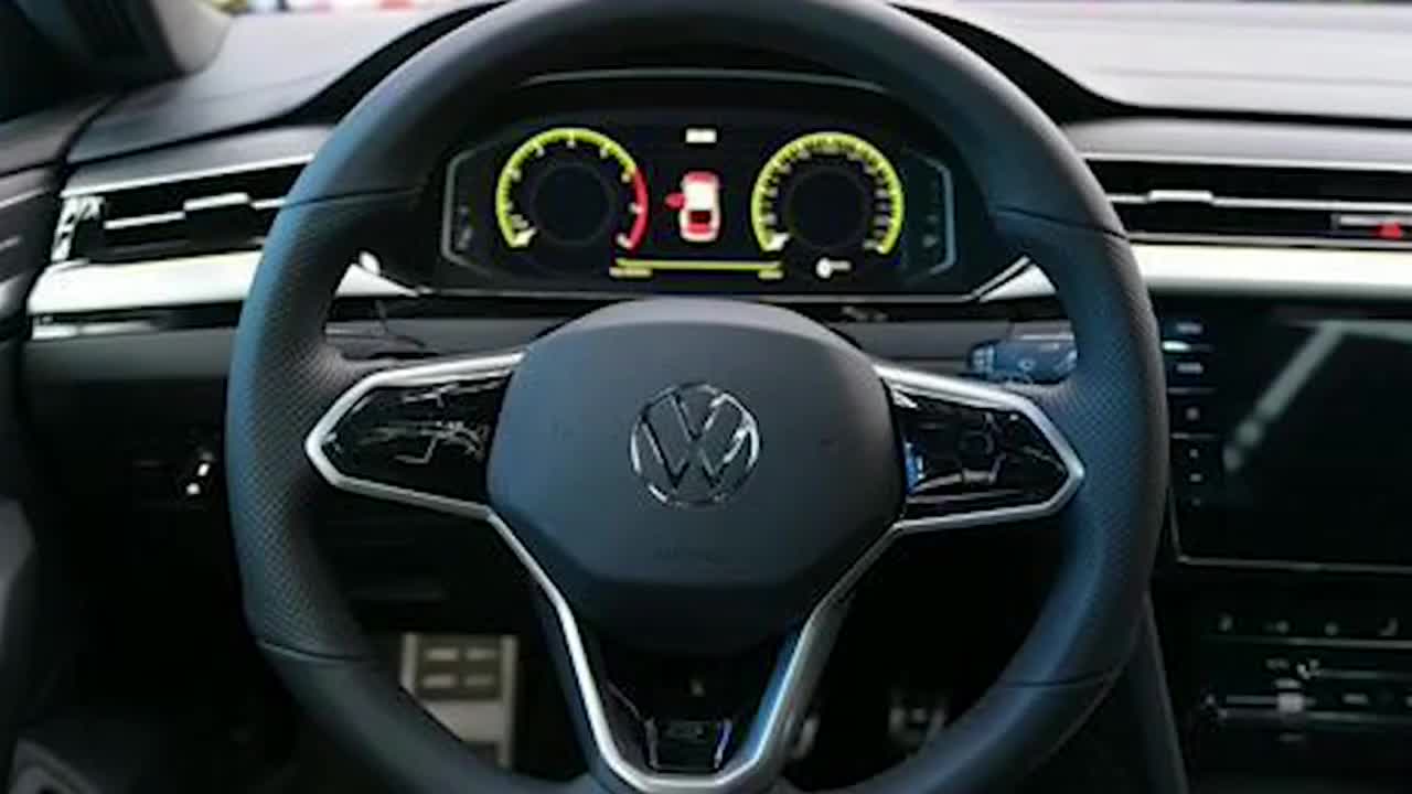 车展重磅轿车来袭，新款大众CC成领衔一哥？