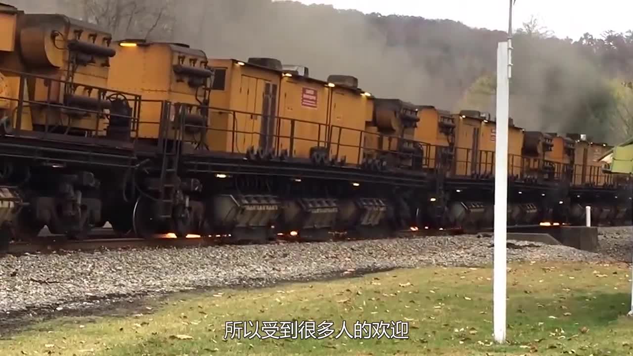 世界上最长的火车,长度有7353米,从车头看到车尾要用30分钟!