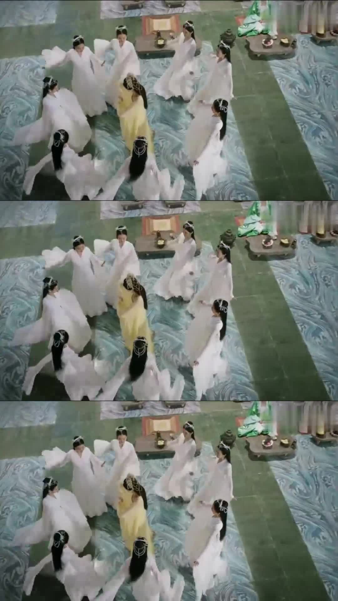 美女想引起夜华注意可夜华一点都不在乎甚至不愿多看一眼