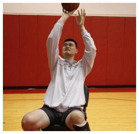 NBA球星有多自律?科比清晨4点练习不算啥 一人禁欲38年