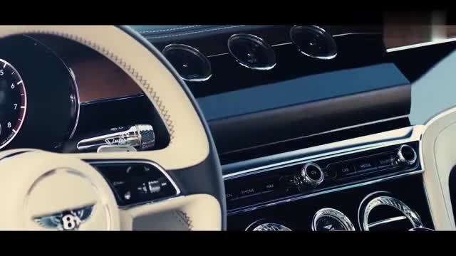 2018款宾利欧陆VS奔驰S级跑车，看到内饰要买哪一辆？