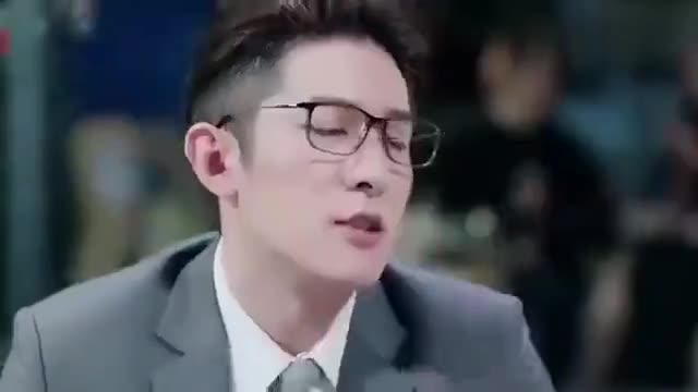 温暖的弦温暖倒南弦怀里一句弱弱的我胃疼南弦心在滴血