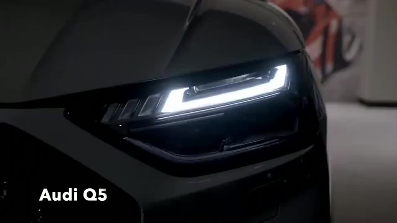 2021款奥迪Q5实车展示，亮起大灯和氛围灯，我放弃了GLC和X3