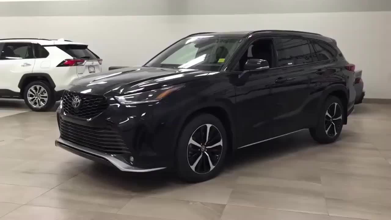 2021款丰田汉兰达到店实拍，颜值不输奥迪Q7，23万起途昂靠边站