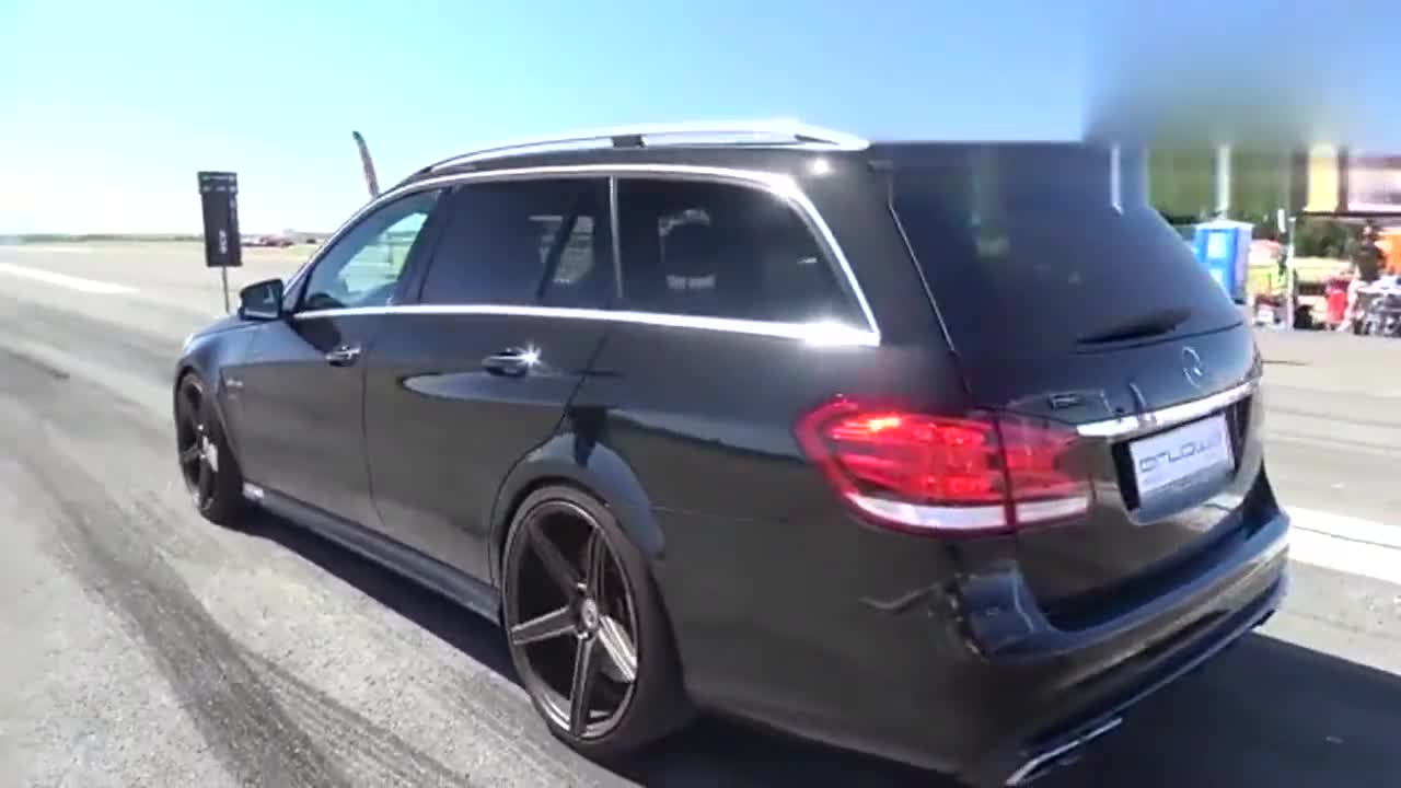 奔驰E63被称为路上最快的旅行车！