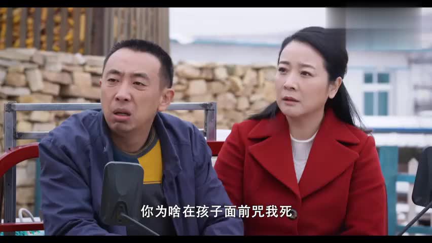 木兰妈妈陈婶上年家门口撒泼不料被自己亲外孙收拾真是逗