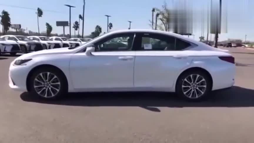 雷克萨斯ES到货，外观和内饰细节实拍