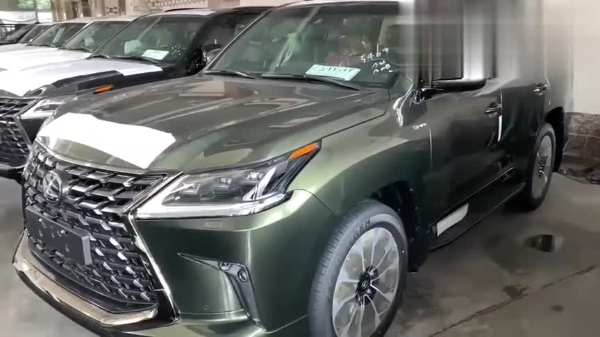 2021款雷克萨斯LX570限量版，拿到钥匙看到内饰，才知道有多霸气