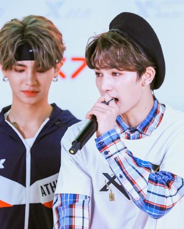 朱正廷黄明昊:记得面带微笑相互扶持的走下去!