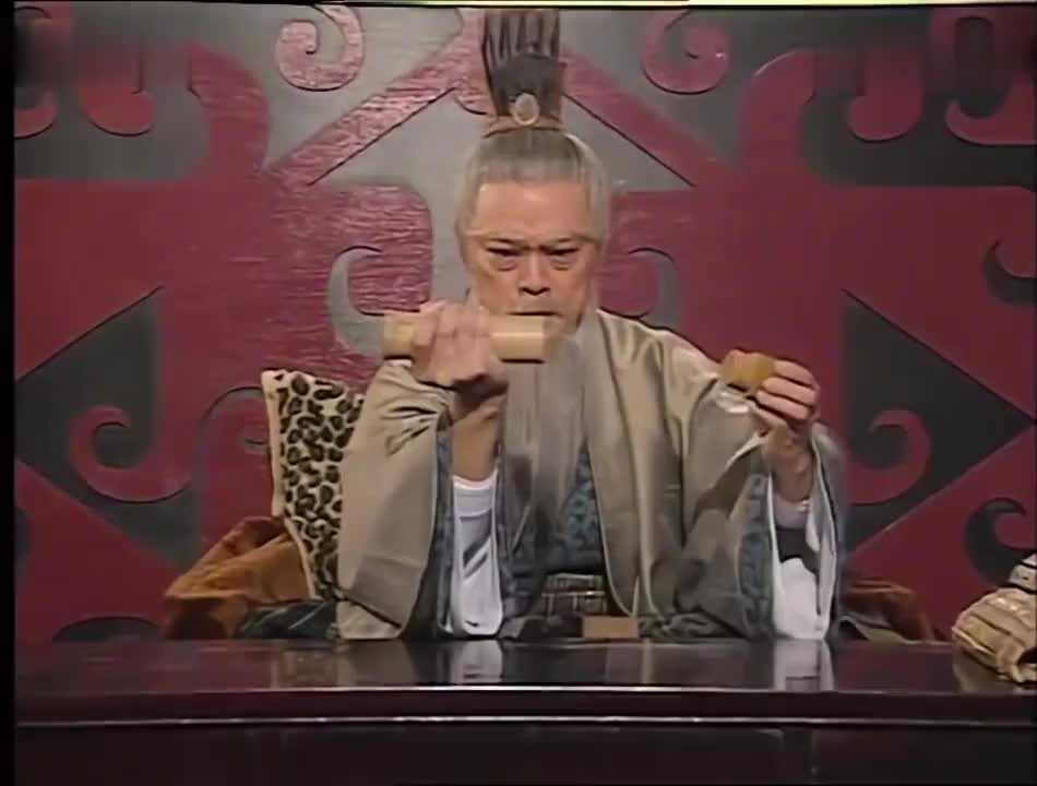 封神榜云中子看完皇后的密信满腔怒火启程去朝歌杀妲己
