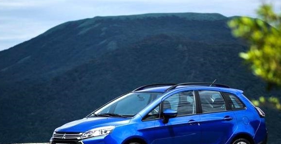 三菱又一款经济MPV亮相了，1.5L配CVT变速器，大空间省油