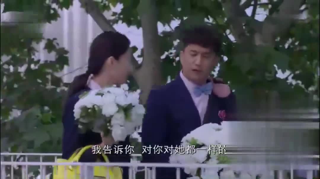 我爱男闺蜜墨菲弱爆了被女人捆绑不说还不能解决生理问题