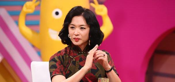 金星与汉斯离婚用时5分钟,刚出民政局,就进了派出所